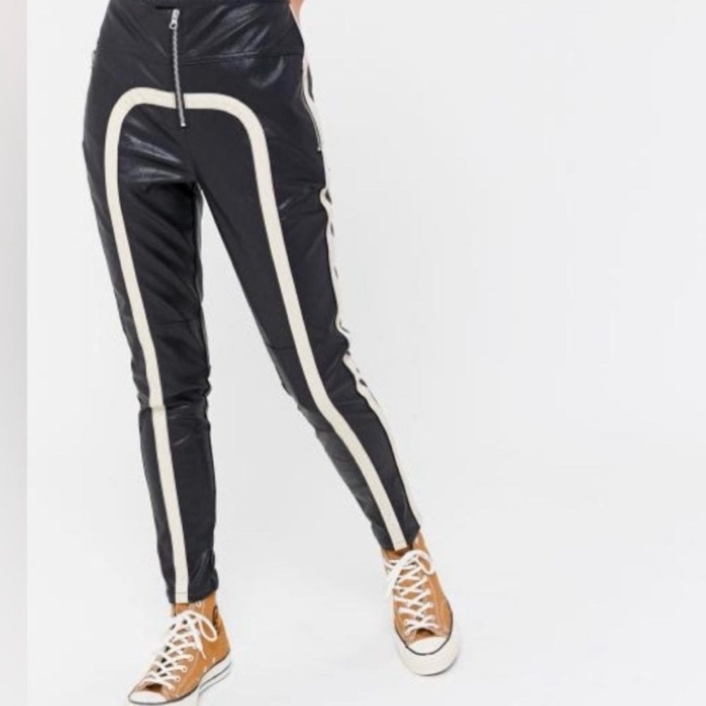 NWT Urban Outfitters Faux Leather Moto Pant Sz 6